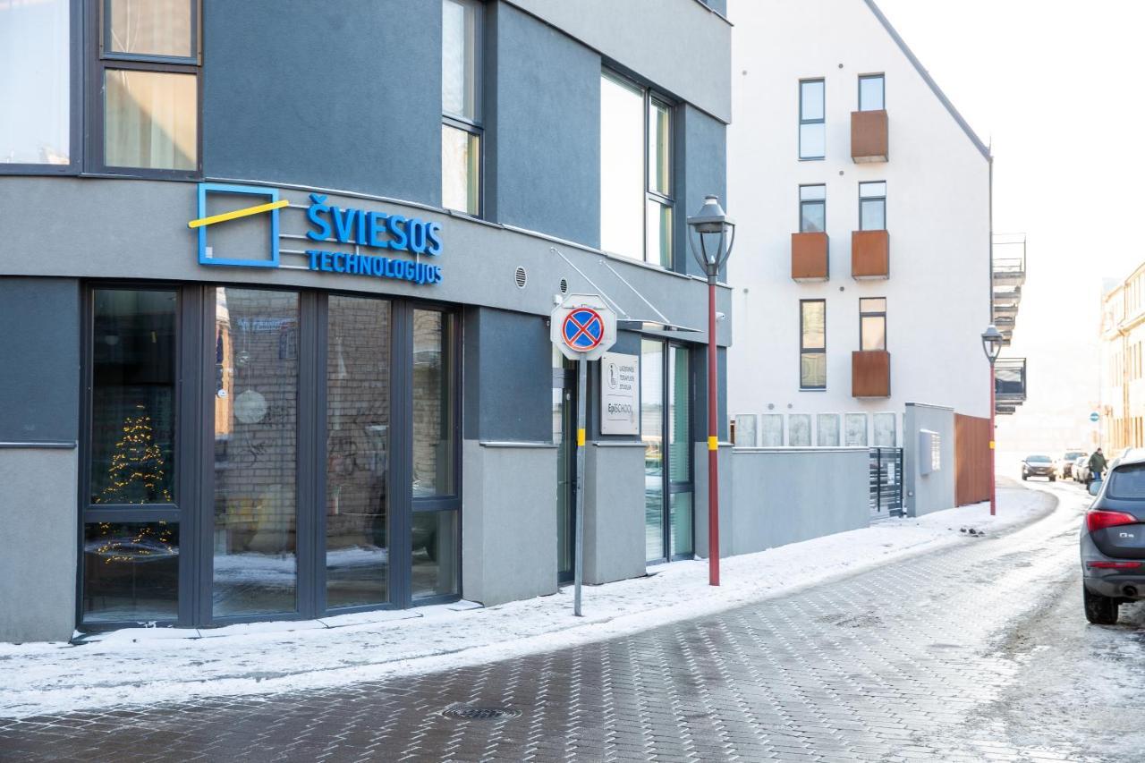 Luxurious Blue&Yellow Apartment In Kaunas Center Exterior foto